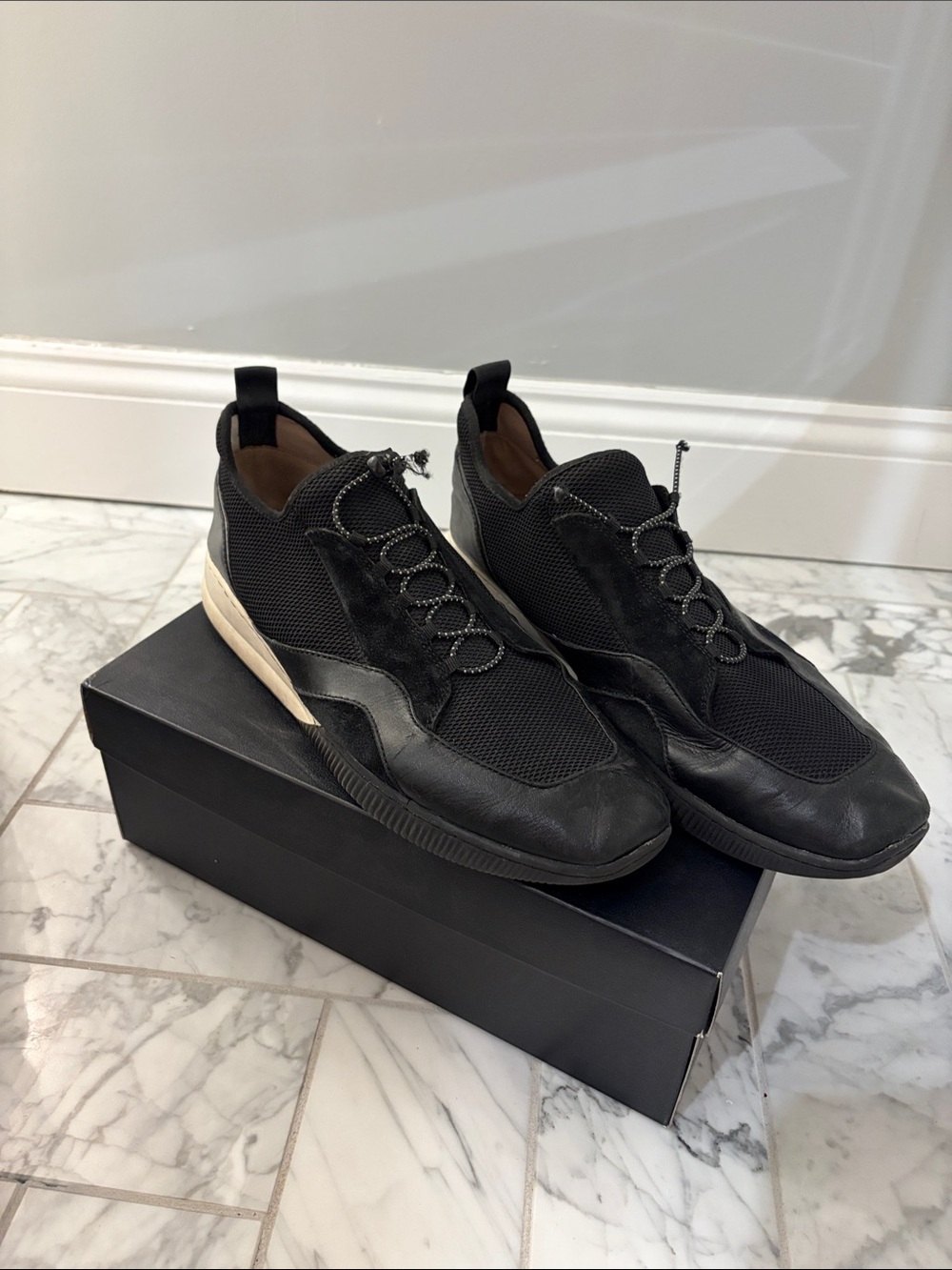 Naturalizer sneakers